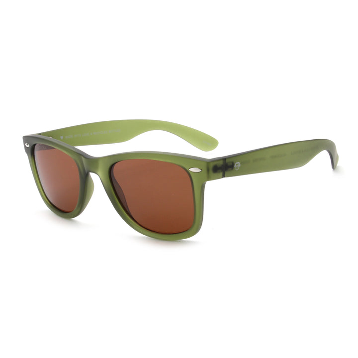 Acacia RPET Olive lentes de sol cristal Brown vista tres cuartos unisex madera reciclada #color_brown