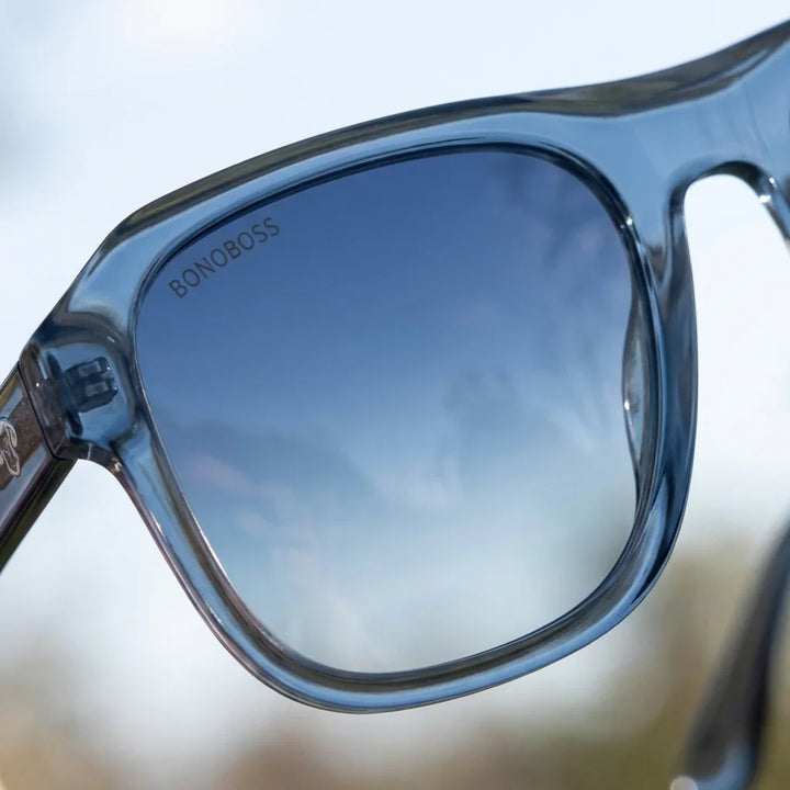 Vista frontal de Tom lentes ópticos color azul para hombre y mujer #editorial_polarizado #color_azul