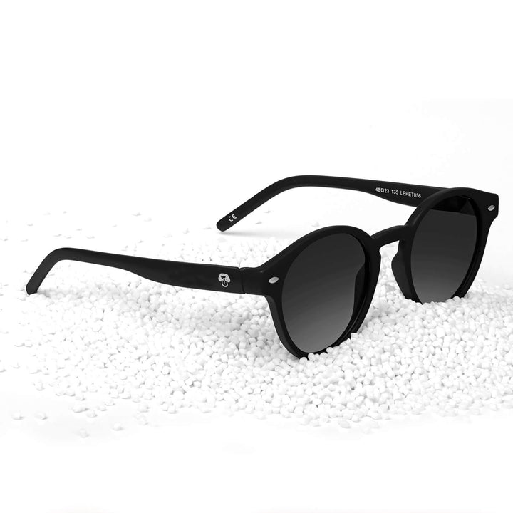 Vista frontal Joplin RPET gafas de sol color negro clásico #color_negro