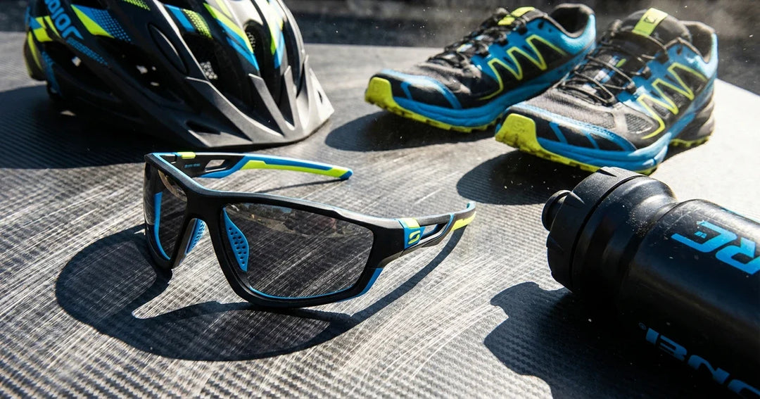 lentes de sol deportivos performance modelos 2026 exhibición de producto con estilo performance fotografía editorial profesional