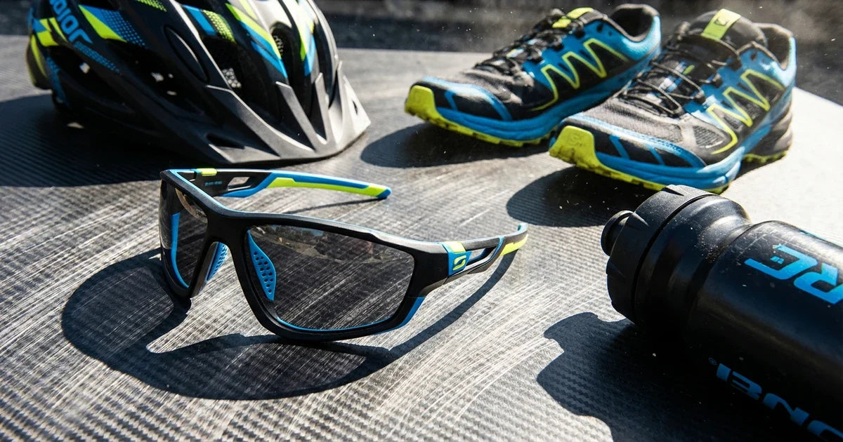 lentes de sol deportivos performance modelos 2026 exhibición de producto con estilo performance fotografía editorial profesional