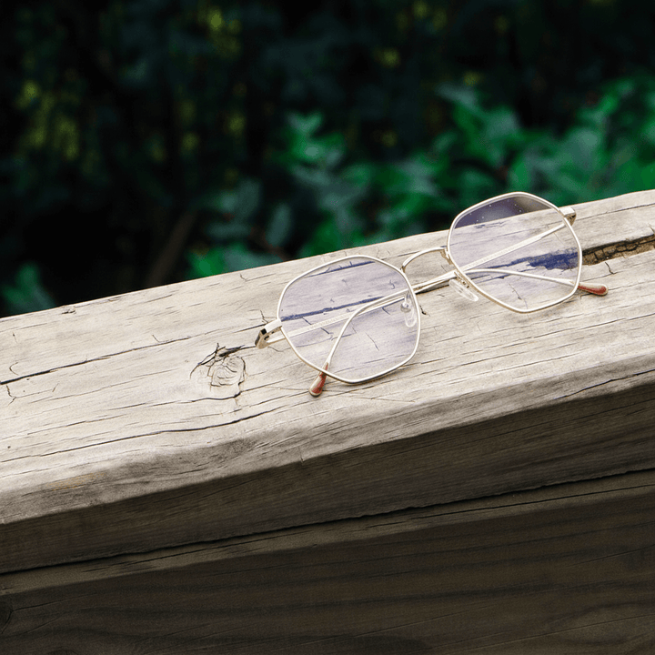 armazon optico con clip de sol polarizado delgado y liviano con o sin receta optica bonoboss distribuidor de marcos opticos mayorista de opticas #color_gold