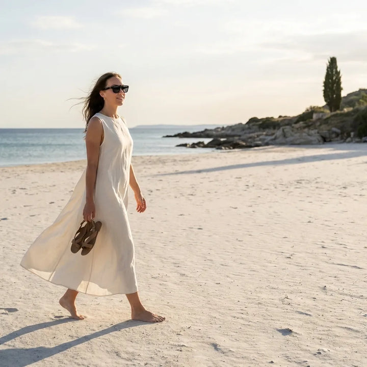 Bonoboss Acacia Clip Sol Negro - modelo playa atardecer caminata golden hour #editorial_lifestyle1 #color_negro