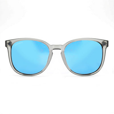 anteojos redondos de plástico reciclado y varillas de madera natural sustentable con lentes de color espejado azul. Polarizadas y forma redonda. La gafa es color transparente
