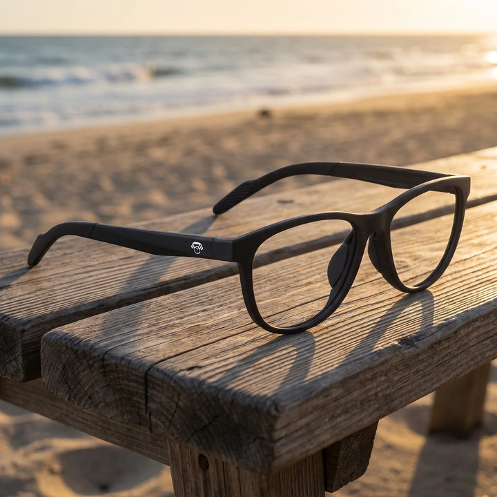 Lentes ópticos deportivos Bonoboss Lewis Negro banca playa #editorial_sustentabilidad #color_negro