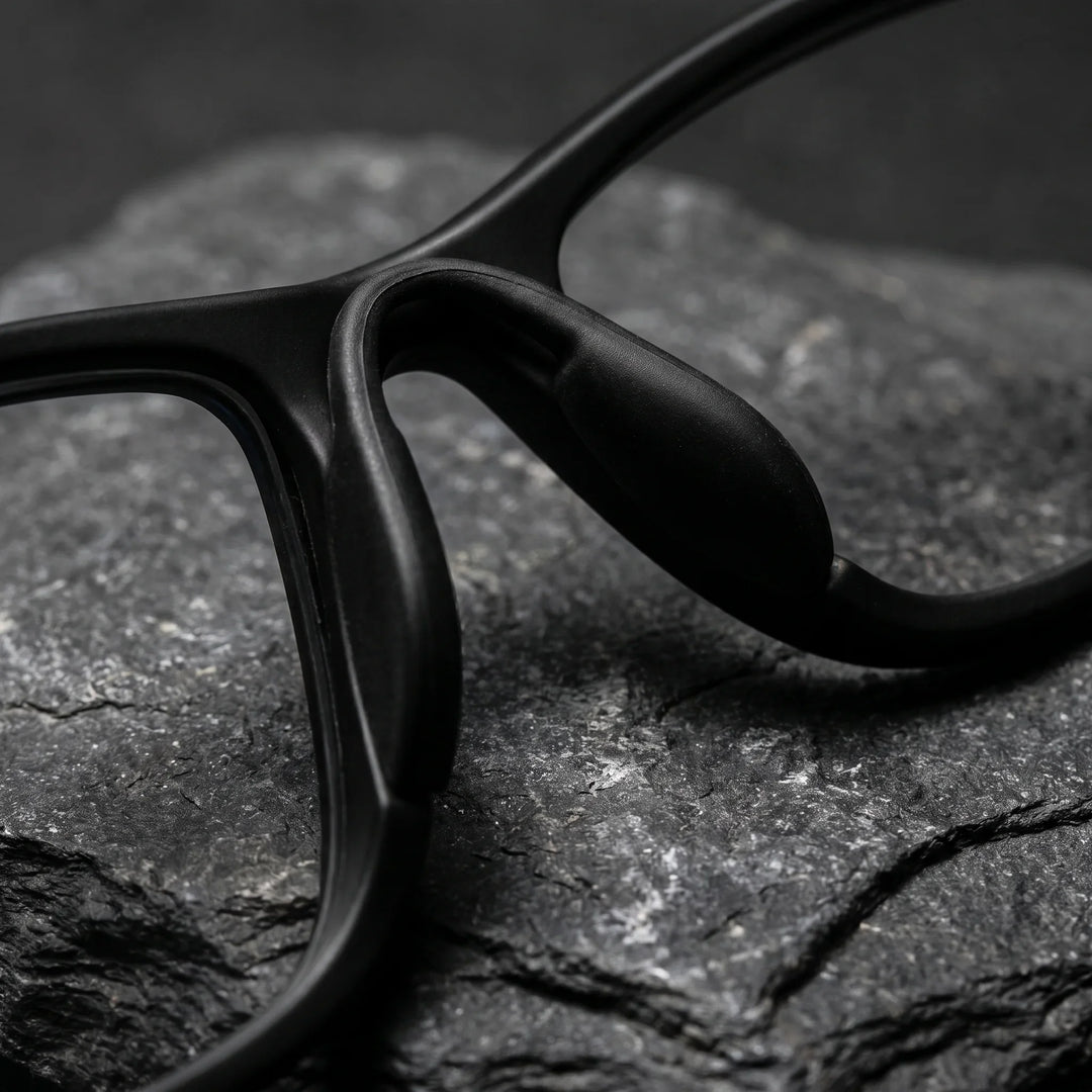 Lentes ópticos deportivos Bonoboss Bryant Negro detalle nariz interna #editorial_grip_nariz #color_negro