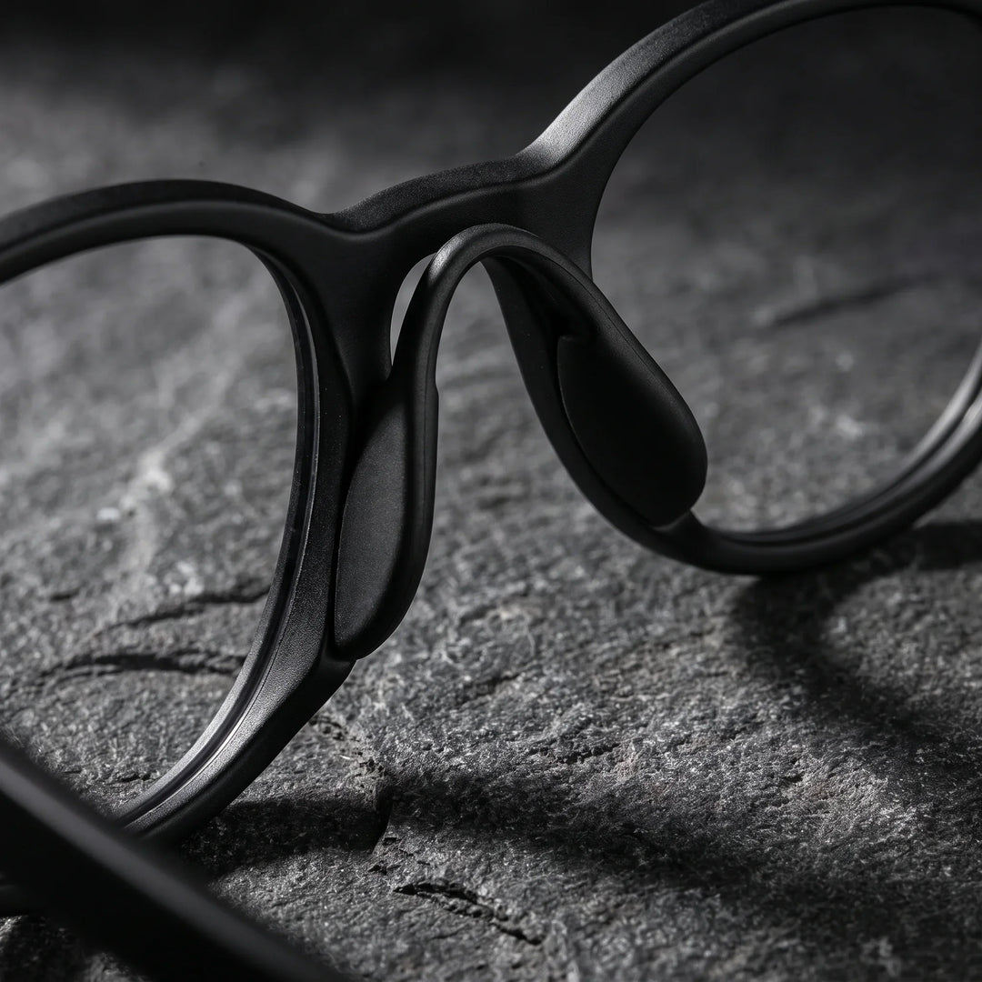 Lentes ópticos deportivos Bonoboss Simone Negro detalle nariz interna #editorial_grip_nariz #color_negro