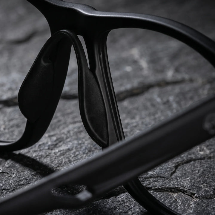 Lentes ópticos deportivos Bonoboss Tyson Negro detalle nariz interna #editorial_grip_nariz #color_negro