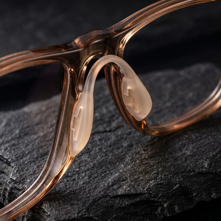 Lentes ópticos deportivos Bonoboss Tyson Champagne detalle nariz interna #editorial_grip_nariz #color_champagne