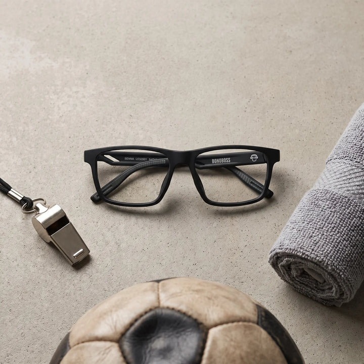 Lentes ópticos deportivos Bonoboss Senna Negro flatlay deporte #editorial_sustentabilidad #color_negro