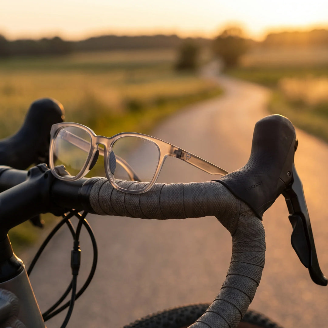 Lentes ópticos deportivos Bonoboss Serena Gris bici manubrio #editorial_lifestyle3 #color_gris