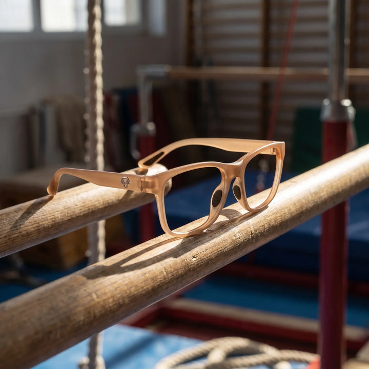 Lentes ópticos deportivos Bonoboss Comaneci Champagne gimnasia barras #editorial_lifestyle3 #color_champagne