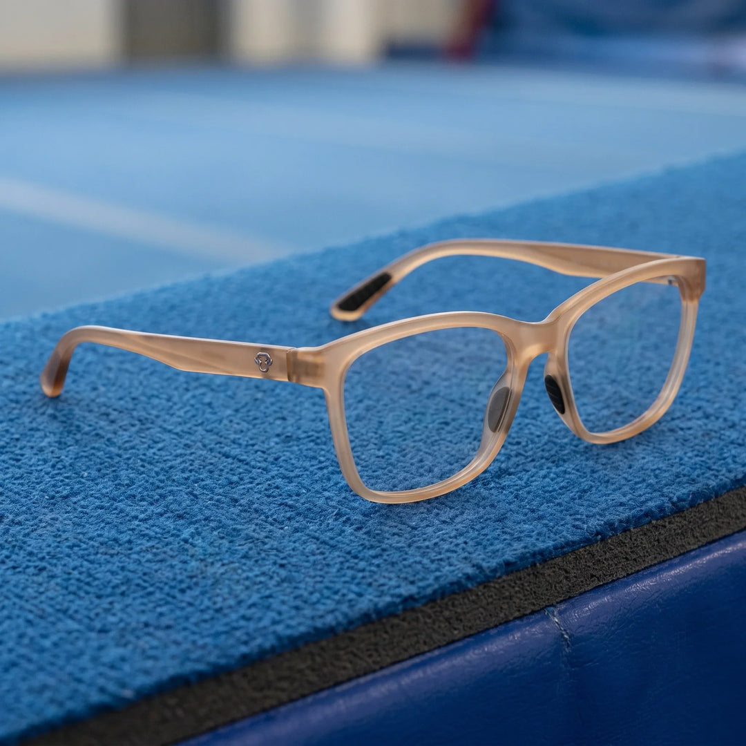 Lentes ópticos deportivos Bonoboss Comaneci Champagne gimnasia suelo #color_champagne