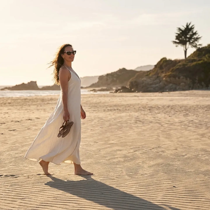 Bonoboss Anakena Clip Sol Rojo - modelo playa caminata atardecer libertad #editorial_lifestyle3 #color_rojo