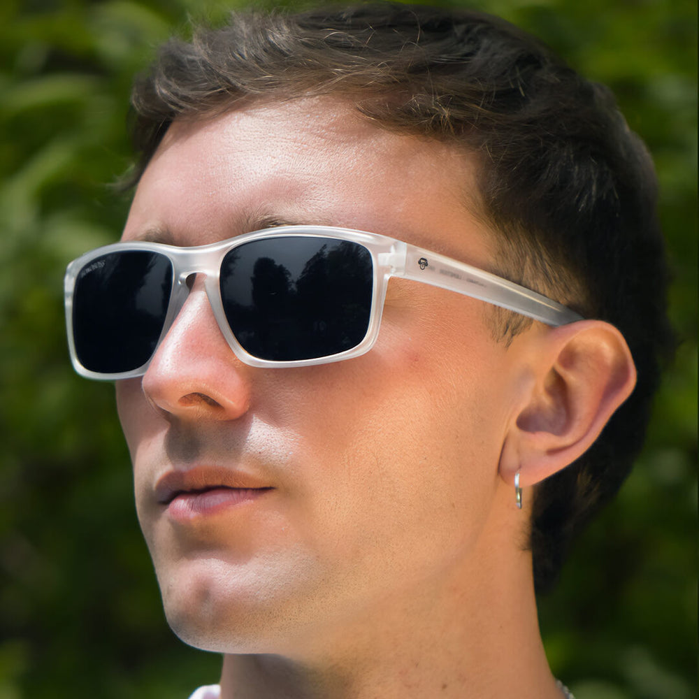 Lautaro RPET en perspectiva 3/4 lentes de sol hombre acabado transparente #color_transparente