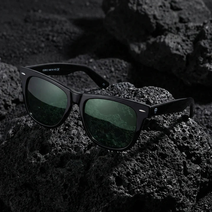 Lentes sol Valencia polarizados UV400 sobre roca volcanica textura natural Bonoboss #color_negro