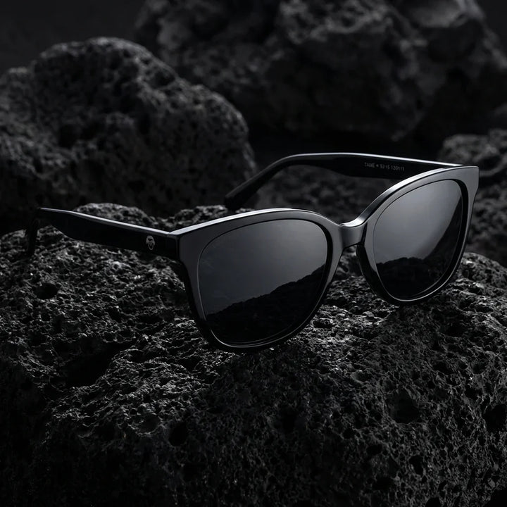 Lentes sol Tiare ❀ polarizados UV400 sobre roca volcanica textura natural Bonoboss #color_negro