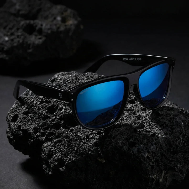 Lentes sol GirlFriend Reverse polarizados UV400 sobre roca volcanica textura natural Bonoboss #color_espejado-azul
