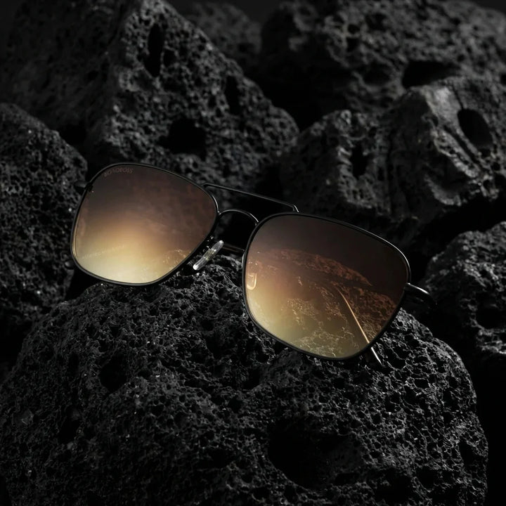 Lentes sol Commander Reverse polarizados UV400 sobre roca volcanica textura natural Bonoboss #color_gun