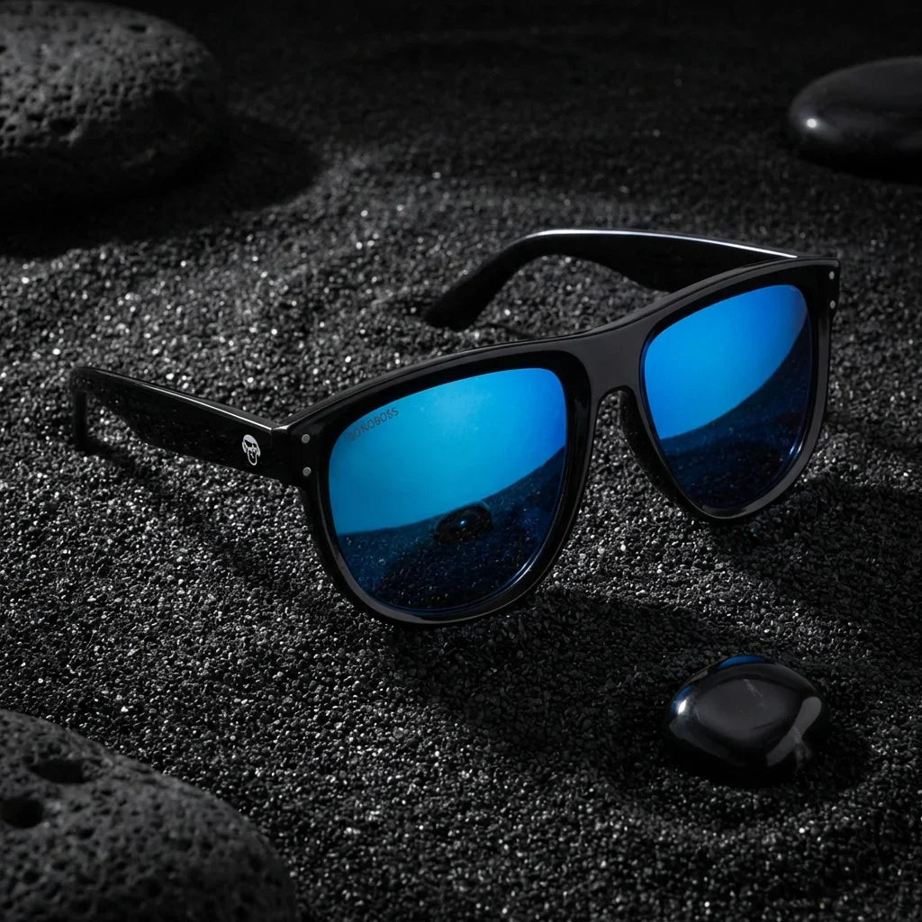 Lentes sol GirlFriend Reverse polarizados UV400 sobre arena negra volcanica Bonoboss #color_espejado-azul