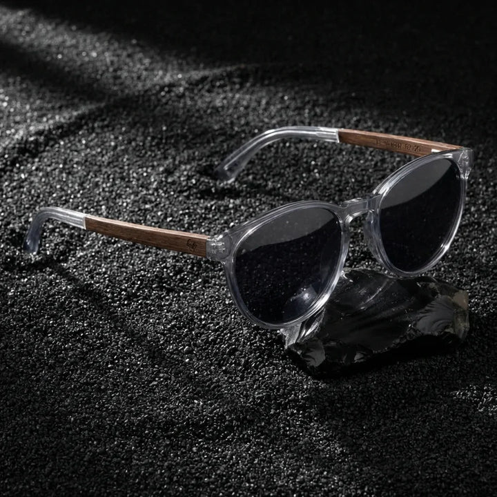 Lentes sol Chiloé 220 polarizados UV400 sobre arena negra volcanica Bonoboss #color_transparente