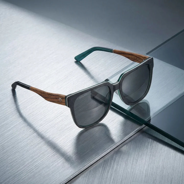 Lentes sol Selkie polarizados UV400 sobre metal cepillado superficie industrial Bonoboss #editorial_grid1 #color_zebrano