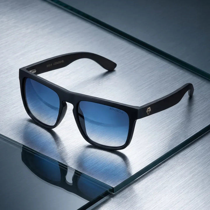 Lentes sol Lautaro Dark polarizados UV400 acetato degrade azul sobre superficie metal brushed industrial Bonoboss #editorial_grid1 #color_degrade-azul
