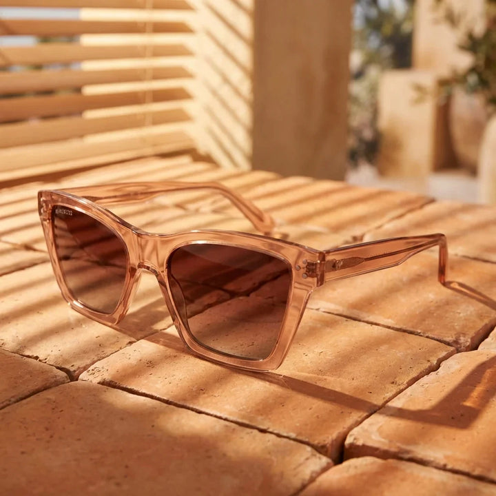 Lentes sol Bruna polarizados UV400 fotografia editorial Bonoboss #color_champagne