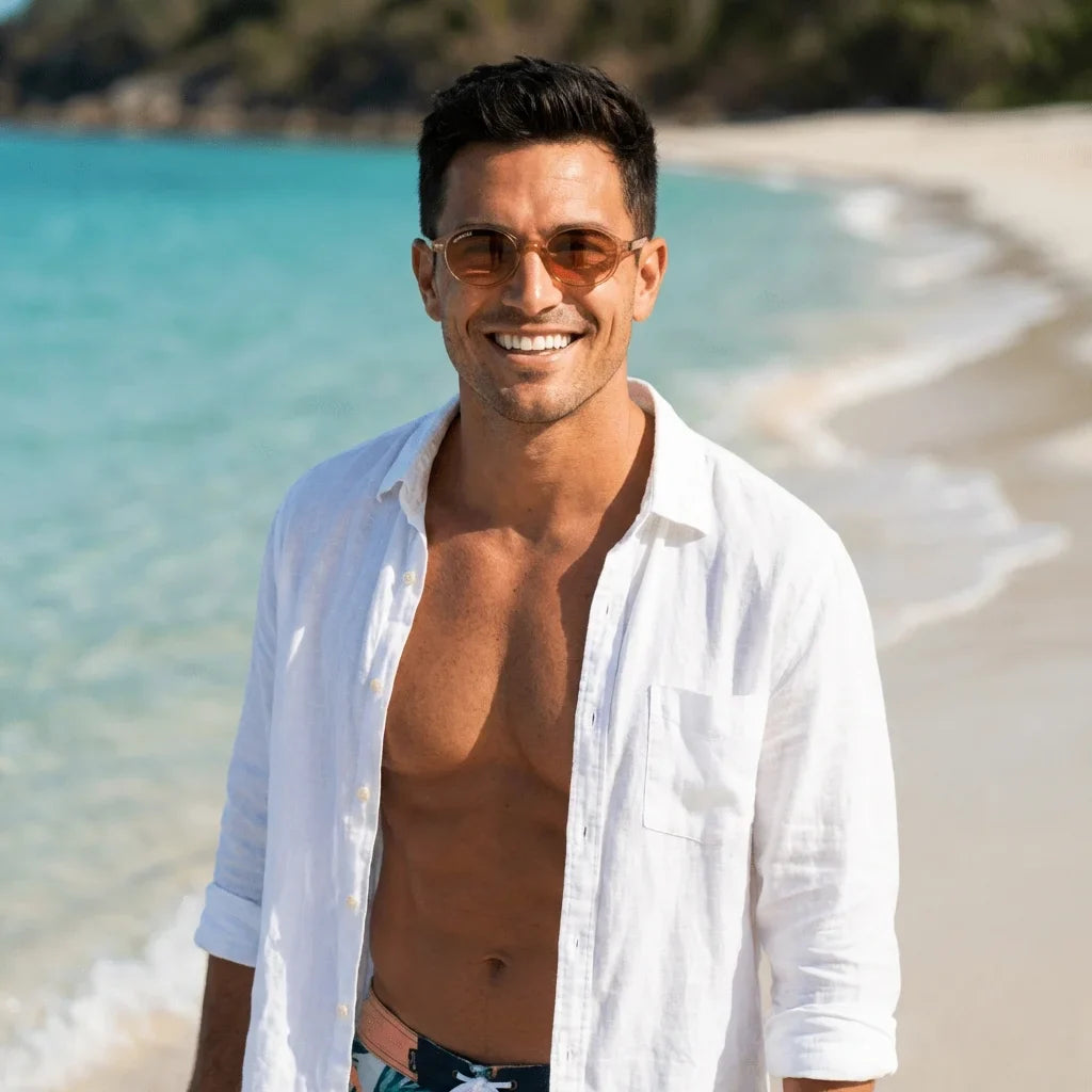 Hombre usando lentes sol Capri polarizados UV400 hombre en playa proteccion solar UV400 Bonoboss #color_champagne