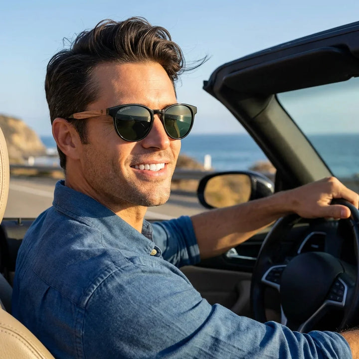 Hombre usando lentes sol Chiloé 220 polarizados UV400 hombre conduciendo reduce fatiga ocular Bonoboss #color_g15