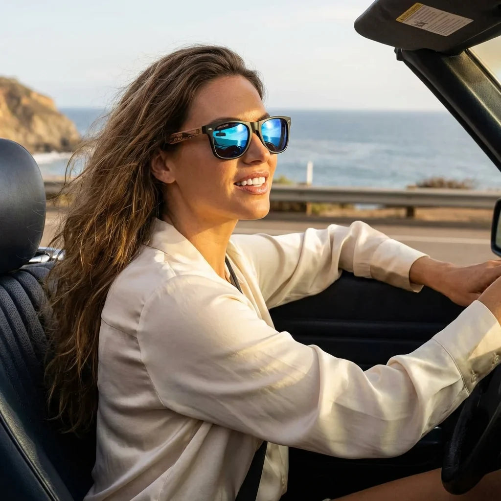 Mujer usando lentes sol Acacia Designers polarizados surf sky conduciendo proteccion solar UV400 Bonoboss #editorial_detail1 #color_surf-sky