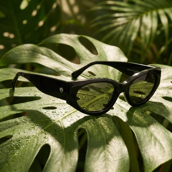 Lentes sol Milan polarizados bio-acetato negro composicion botanica monstera tropical biodegradable Bonoboss #editorial_grid2 #color_negro