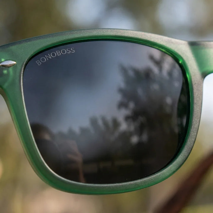 Lentes sol Acacia polarizados UV400 madera zebrano Forest Smoke detalle lente coating espejado precision optica Bonoboss #editorial_detail1 #color_forest-smoke