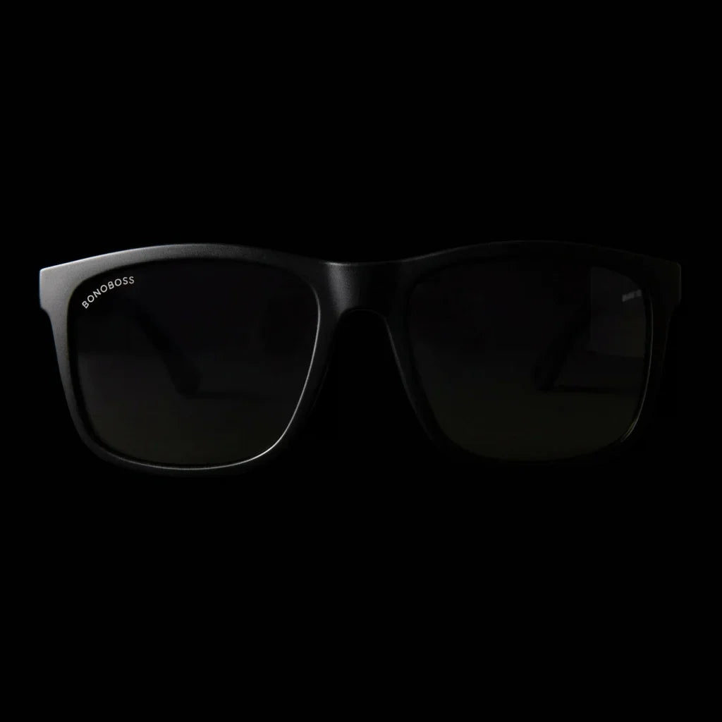 Lentes sol Rapanui RPET polarizados UV400 frontal dramatico luz editorial Bonoboss #color_dark