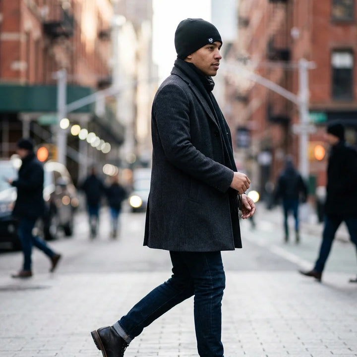 Beanie gorro de invierno en calle urbana día de invierno Bonoboss