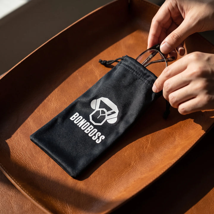 Bolso de Microfibra para Lentes Bonoboss 17x9 cm — en uso con lentes, set de 2 unidades