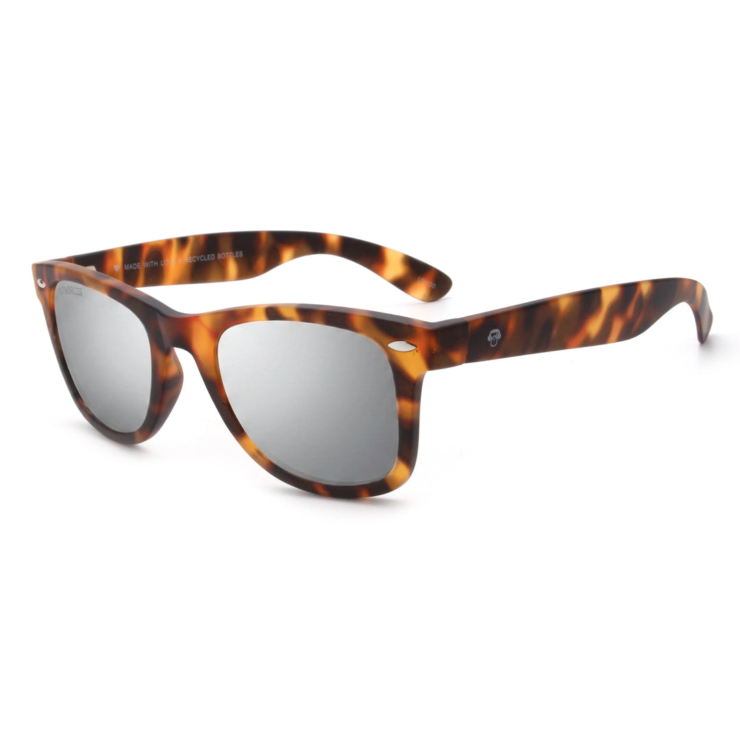 Acacia RPET Carey lentes de sol cristal Espejado Silver vista tres cuartos unisex madera reciclada #color_espejado-silver