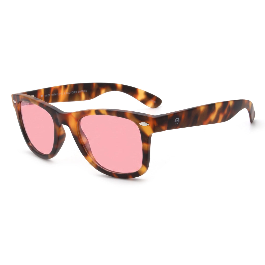 Acacia RPET Carey lentes de sol cristal Pink vista tres cuartos unisex madera reciclada #color_pink