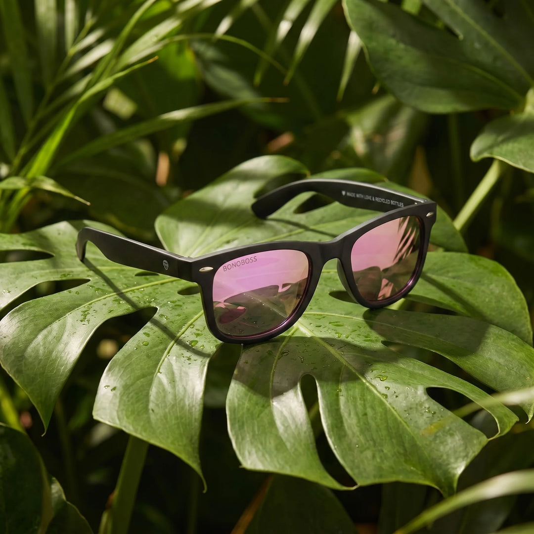 Lentes sol Acacio RPET polarizados UV400 composicion botanica hoja monstera tropical Bonoboss #color_espejado-pink