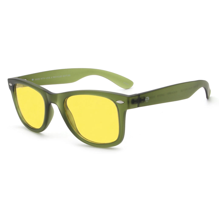Acacia RPET Olive lentes de sol cristal Amarillo vista tres cuartos unisex madera reciclada #color_amarillo