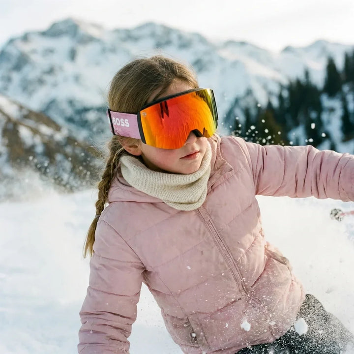 Bonoboss Antiparra Magnet Powder Talla S Rojo - skier action descenso cordillera #editorial_lifestyle1 #color_rojo
