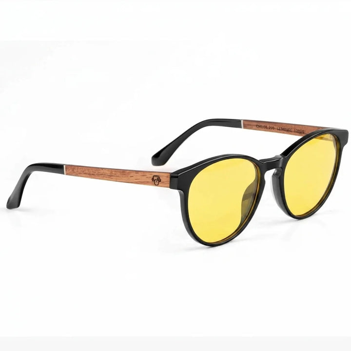 Lentes de sol Bonoboss Chiloé 220 Negro cristal Amarillo vista tres cuartos armazón bio-acetato varilla madera UV400 #editorial_angulo45 #color_amarillo