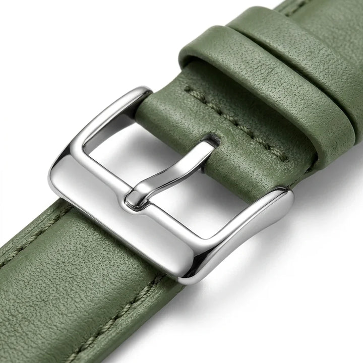 Bonoboss Correa Cuero Premium 22mm Green - macro detalle hebilla plateada #editorial_wb_buckle_detail #color_green