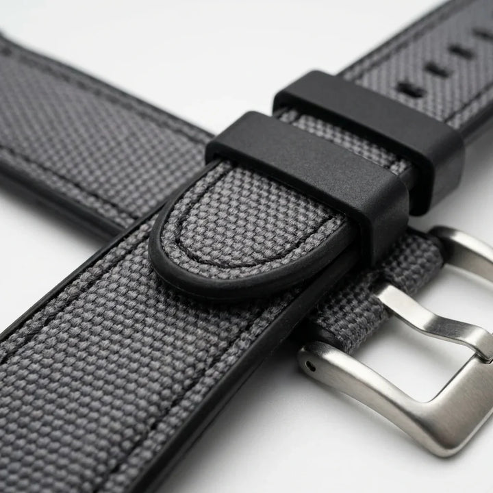 Bonoboss Correa Canvas + TPU 22mm Gris - macro detalle costura textura #editorial_wb_macro_stitch #color_gris