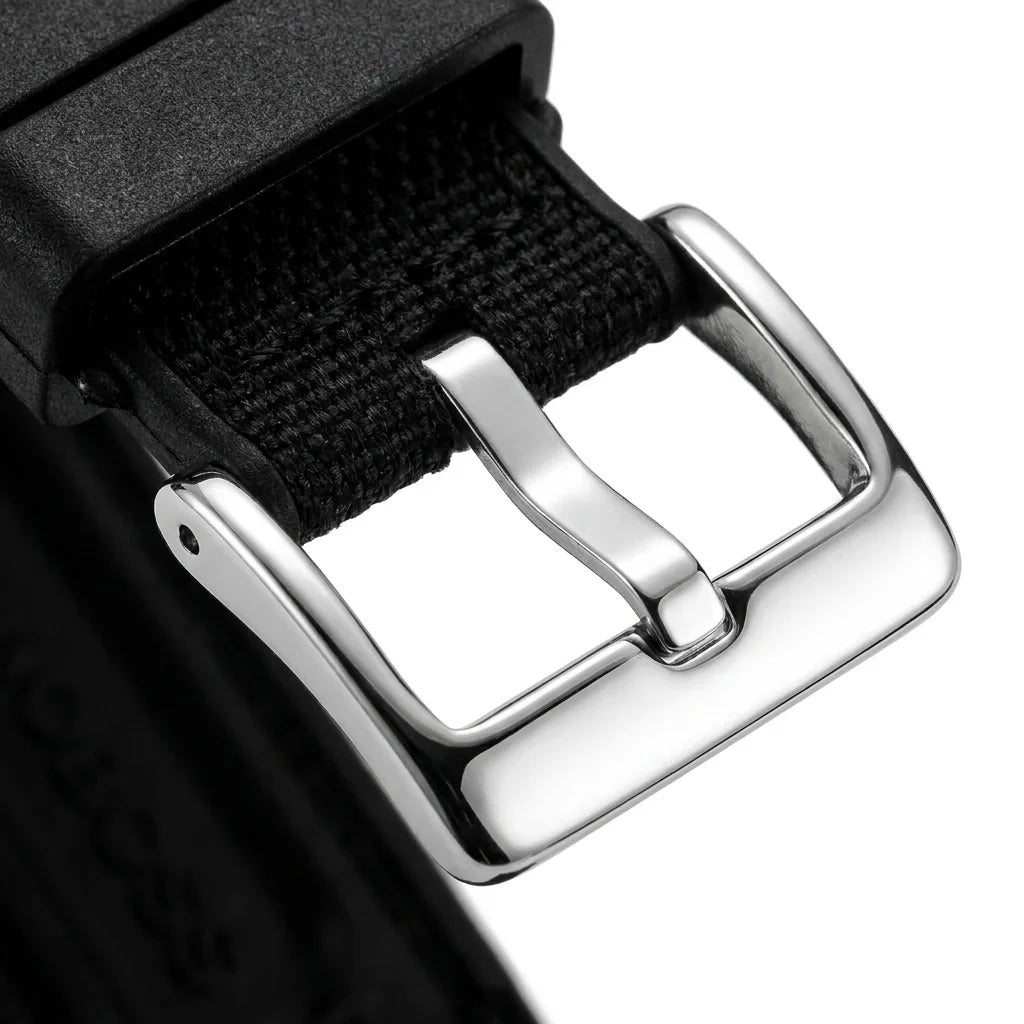 Bonoboss Correa Canvas + TPU 22mm Negro - macro detalle hebilla plateada #editorial_wb_buckle_detail #color_negro