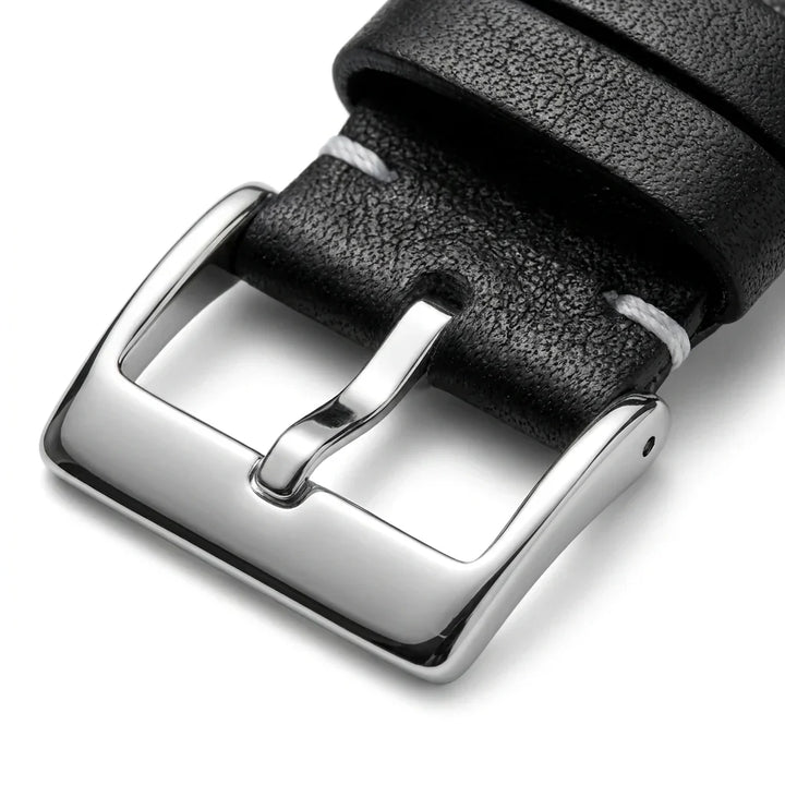 Bonoboss Correa Cuero Premium 22mm Negro - macro detalle hebilla plateada #editorial_wb_buckle_detail #color_negro