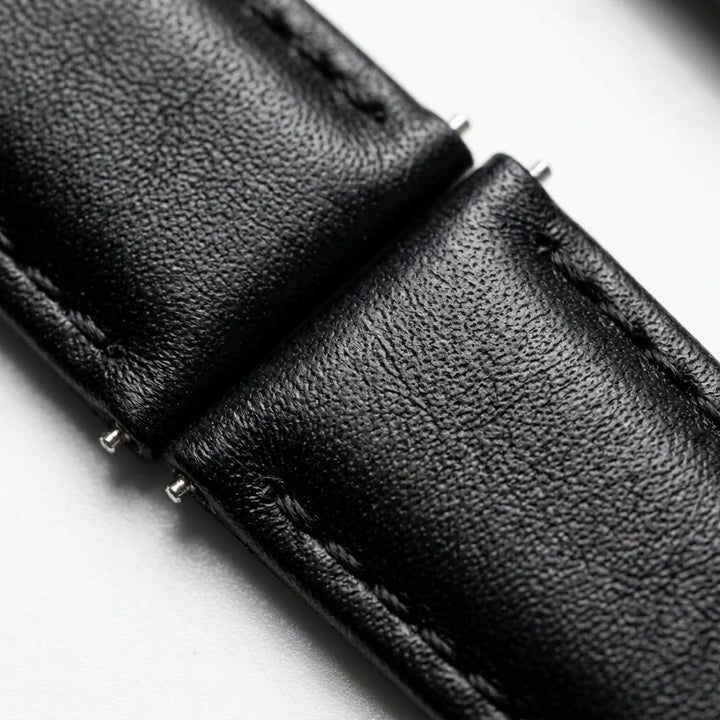 Bonoboss Correa Cuero Premium 22mm Negro - macro detalle costura textura #editorial_wb_macro_stitch #color_negro