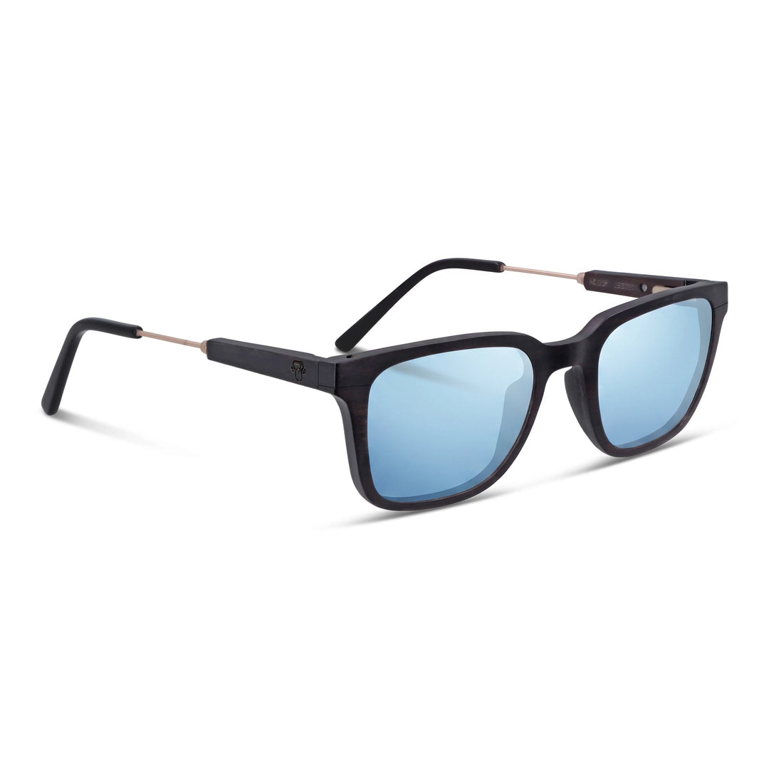 Lentes de sol Thanos Ébano Natural cristal espejado azul ice vista tres cuartos madera de ébano natural unisex #color_espejado-azul-ice