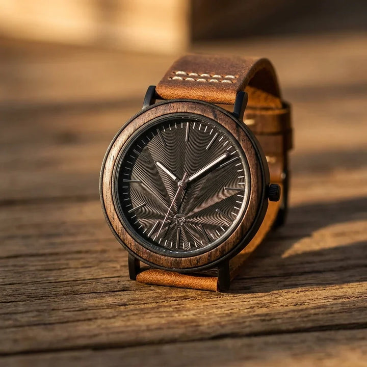 Bonoboss Toki Ébano BlackWave Café - macro dial oil press luz dorada #editorial_ctx_macro_dial_gold #color_cafe