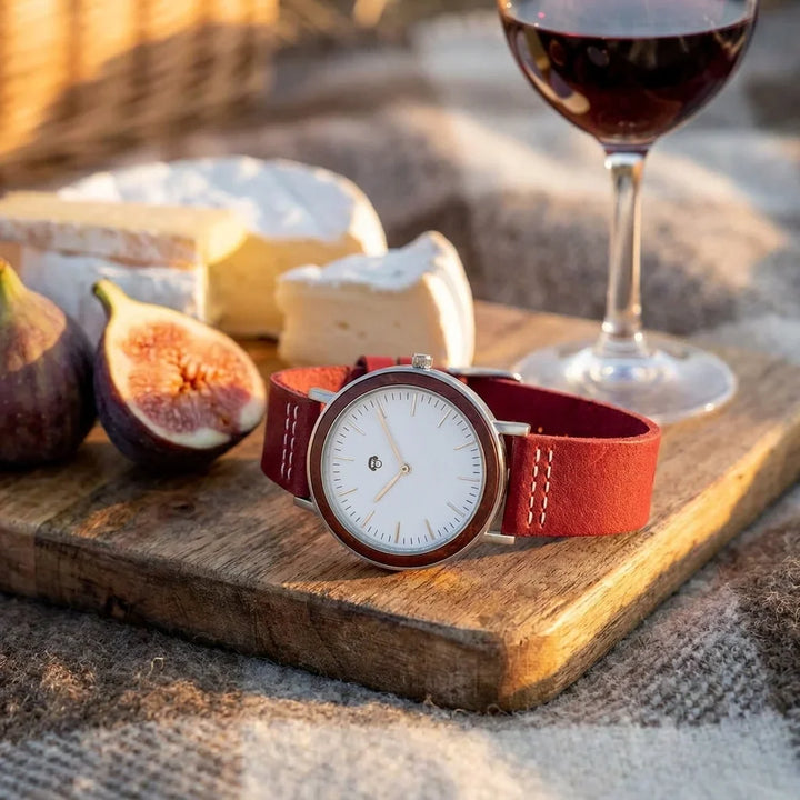 Bonoboss Toki Sándalo Rojo Plata Sport - reloj still life picnic gourmet queso y vino #editorial_ctx_picnic_gourmet #color_rojo